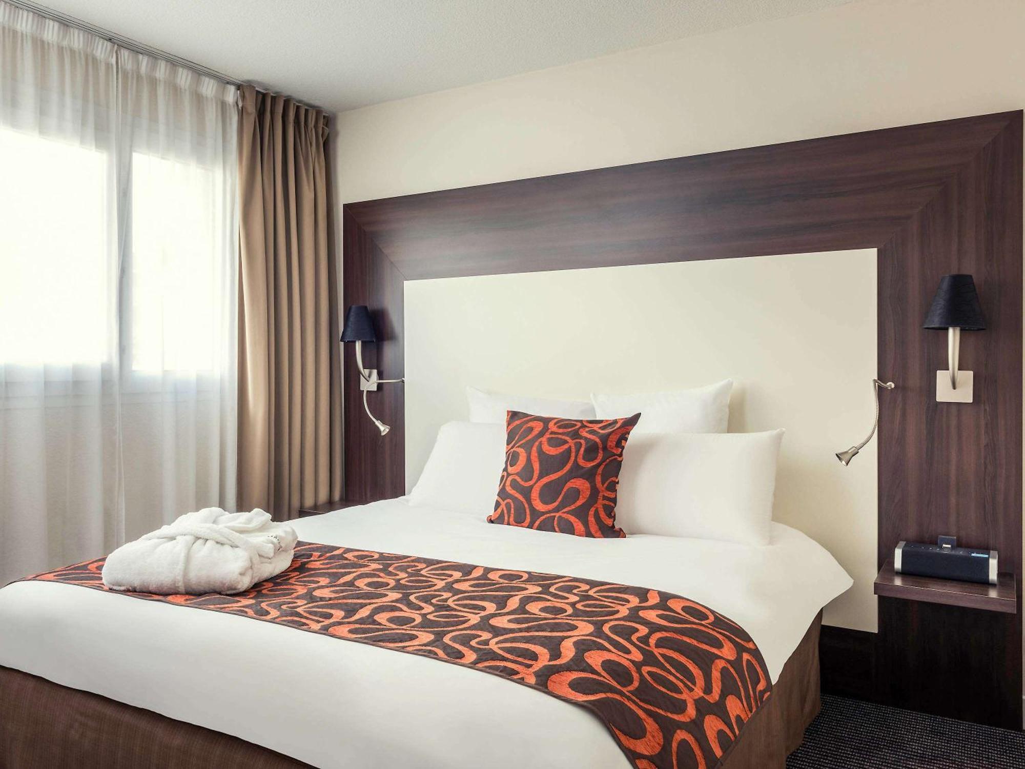 Mercure Paris Porte D'Orleans Монруж Экстерьер фото